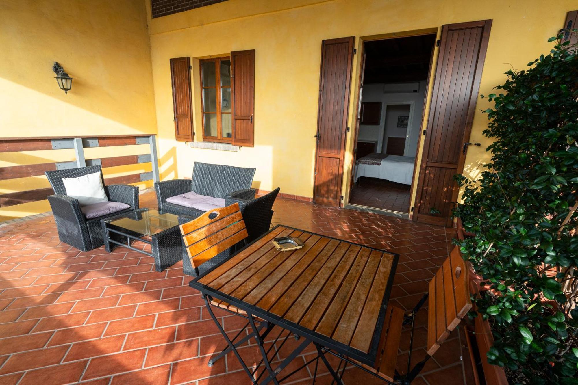 Agriturismo Bassanella Treviglio Exterior foto
